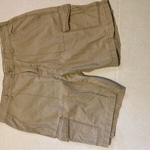 Red Head Man Tan Cargo Shorts with Classic Fit Size 38